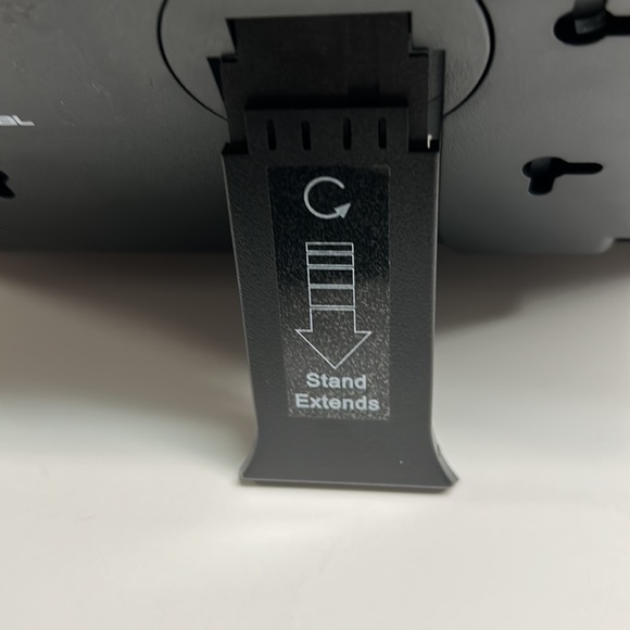 PANDIGITAL 7” PHOTO FRAME WITH REMOTE with battery. Also with electrical plug. - Picture 6 of 10